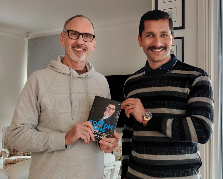 Steve Simpson, Keynote Speaker with Chinmay Ananda's book